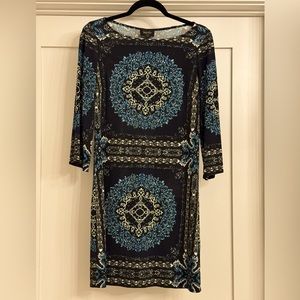 Women’s small 3/4 sleeve dress